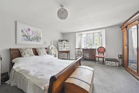 4 bedroom detached house for sale, Lower Washbourne, Totnes