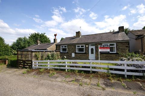 3 bedroom detached bungalow for sale, Jubilee Mount, Brighouse