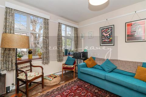 2 bedroom apartment for sale, HOLKHAM HOUSE, Stapylton Road, High Barnet EN5