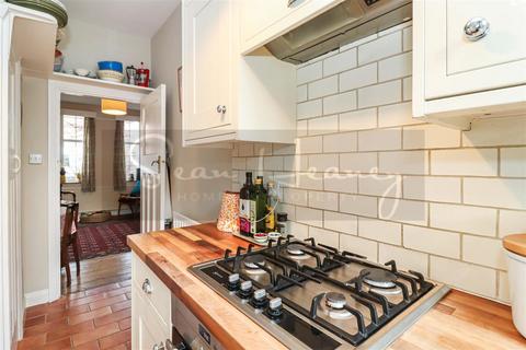 5, Holkham House Stapylton Road, Barnet, EN5 4JH