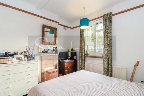 5, Holkham House Stapylton Road, Barnet, EN5 4JH