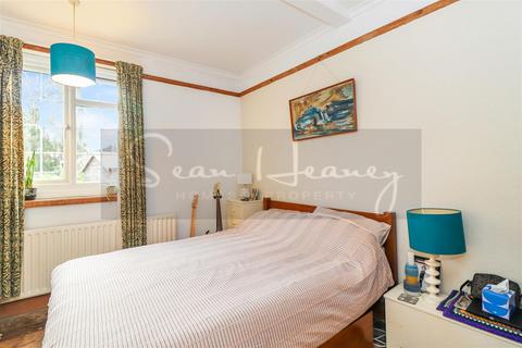 5, Holkham House Stapylton Road, Barnet, EN5 4JH