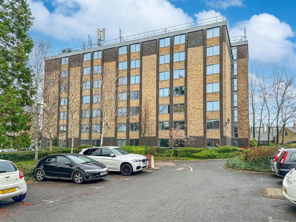 Mayflower House, Cambridge CB4 Studio £1,000 pcm (£231 pw)