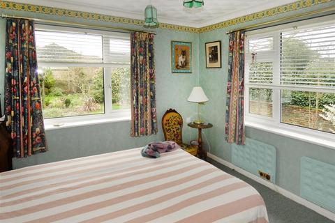 46 Ash Lane, Rustington, Littlehampton, BN16 3BT