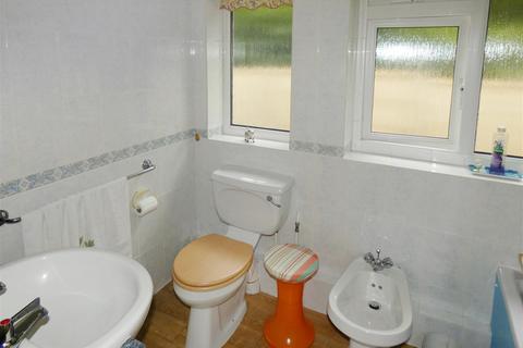 46 Ash Lane, Rustington, Littlehampton, BN16 3BT