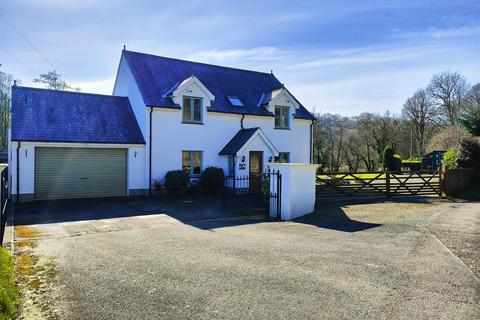 4 bedroom detached house for sale, Llys Afon, Felindre Farchog, Crymych