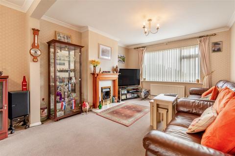 3 bedroom semi-detached house for sale - Fernleigh Rise, Ditton, Aylesford