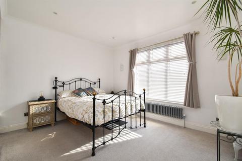 2 bedroom terraced house for sale, Harold Road, Hastings