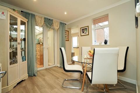 2 bedroom semi-detached bungalow for sale, Knapton Close, Strensall, York