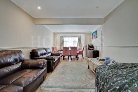 4 bedroom end of terrace house for sale, Randall Avenue, London, NW2