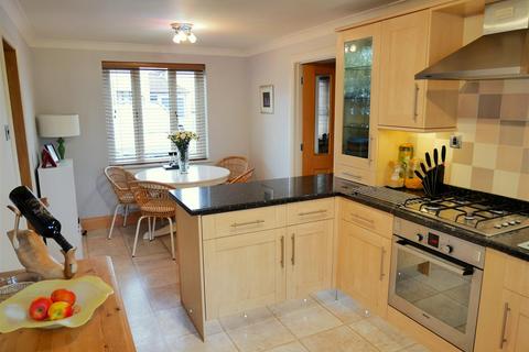 3 bedroom detached house for sale, Magnolia Rise, Calne