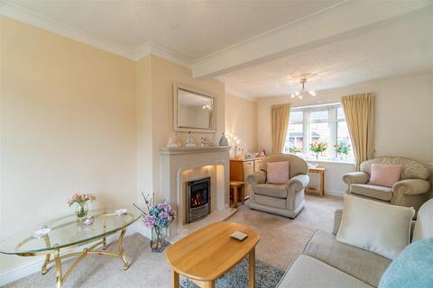 5 Field Close, Stourbridge, DY8 5UZ