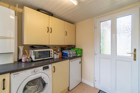 5 Field Close, Stourbridge, DY8 5UZ