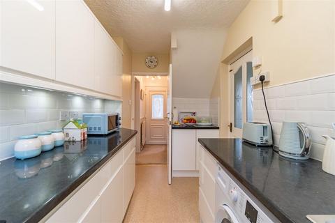 5 Field Close, Stourbridge, DY8 5UZ