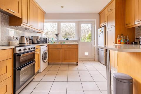 4 bedroom link detached house for sale, Thrifts Mead, Theydon Bois