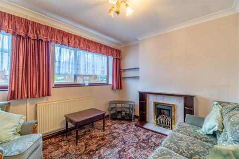 43 Ashfield Crescent, Wollescote, Stourbridge, DY9 9AZ