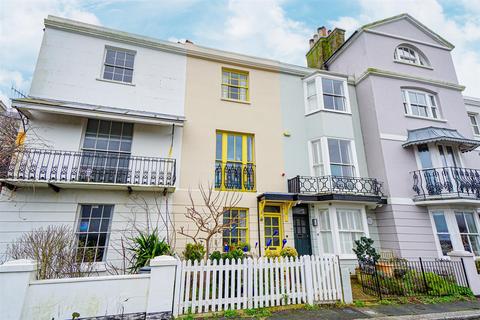 4 bedroom terraced house for sale, St. Marys Terrace, Hastings