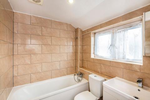 2 Blyth Road, London, SE28 8LG