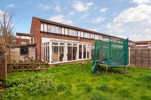 2 Blyth Road, London, SE28 8LG