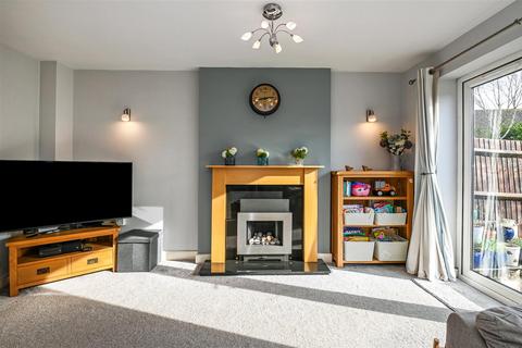 5 Deans Close, Fontwell, Arundel, BN18 0SJ
