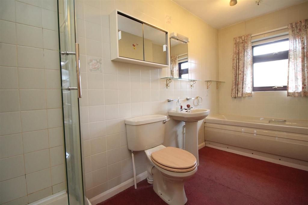 Bathroom .JPG