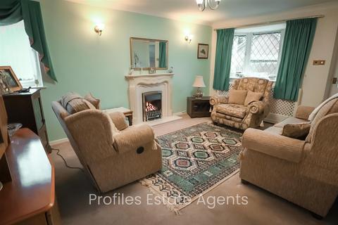 2 bedroom detached bungalow for sale, Lawton Close, Hinckley