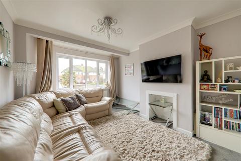 3 bedroom semi-detached house for sale, Ardingly Drive, Worthing BN12