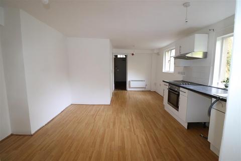 1 bedroom flat to rent, Marina, St. Leonards-On-Sea