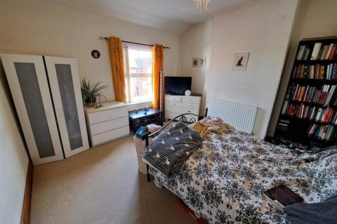 2 bedroom terraced house for sale, Park Avenue, Oswestry
