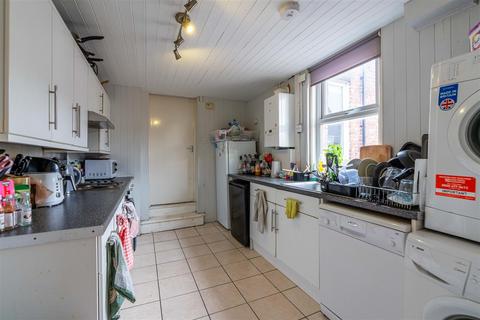 5 bedroom maisonette to rent - £127pppw - Myrtle Grove, Jesmond, NE2