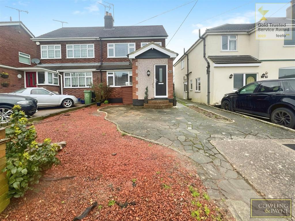 Belmont Avenue, Wickford 3 bed semidetached house for sale £365,000
