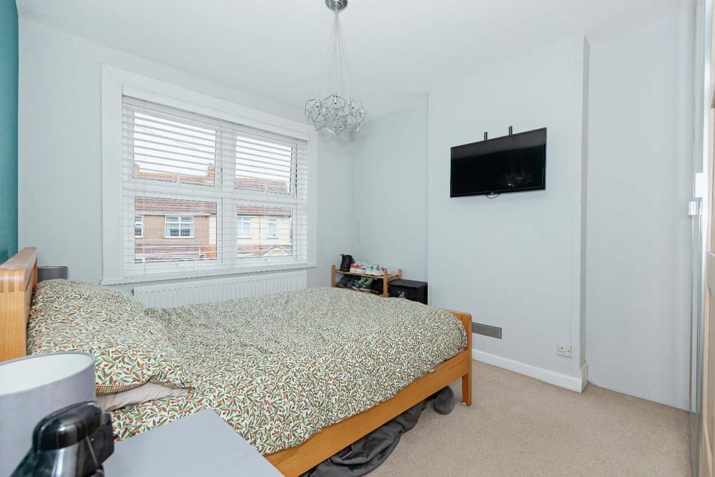 Myrtle Crescent, Lancing 3 bed end of terrace house for sale £375,000