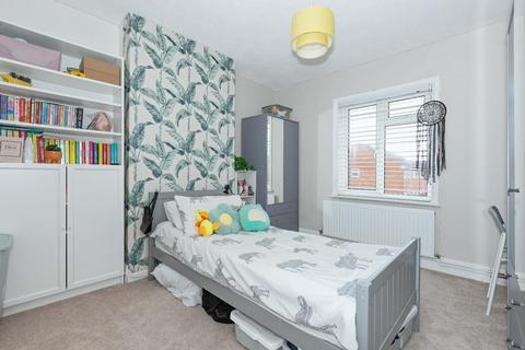 3 bedroom end of terrace house for sale - Myrtle Crescent, Lancing