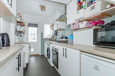 3 bedroom end of terrace house for sale, Myrtle Crescent, Lancing