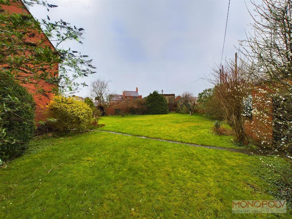 CAM01943 G0-PR0188-STILL017.jpg