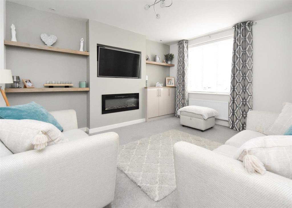 35 Foxglove Way, Himley 2 bed semidetached house for sale £279,300