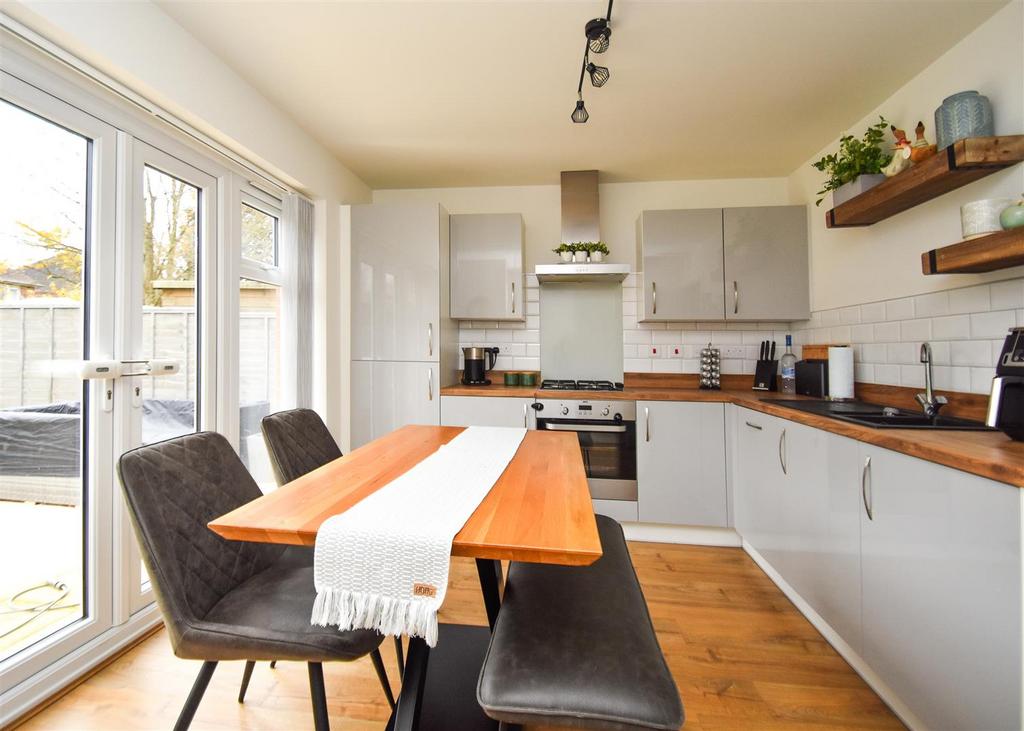 35 Foxglove Way, Himley 2 bed semidetached house for sale £279,300