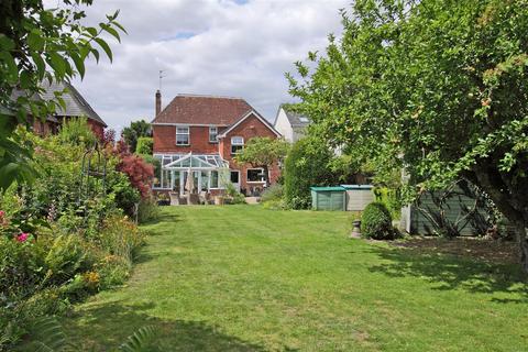 4 bedroom detached house for sale, Winchester Road, Andover