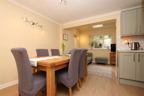 3 bedroom semi-detached house for sale - Plumtree Drive, Exeter
