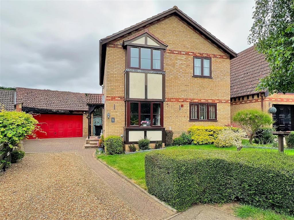 Metcalfe Way, Ely CB6 4 bed detached house for sale £425,000