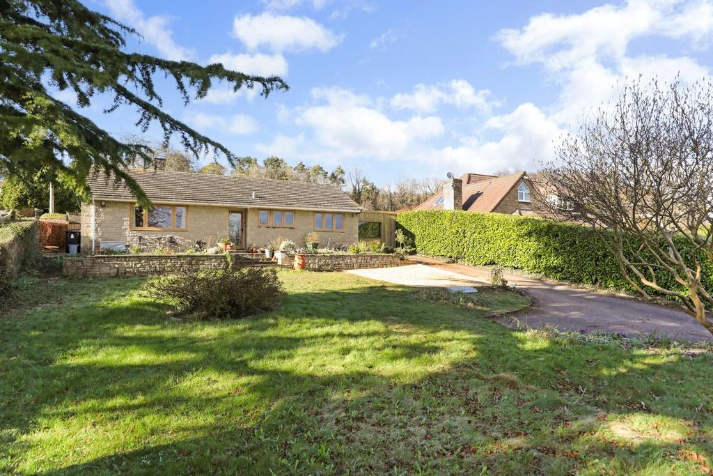 Cheltenham Road, Painswick, Stroud 4 bed bungalow for sale £550,000