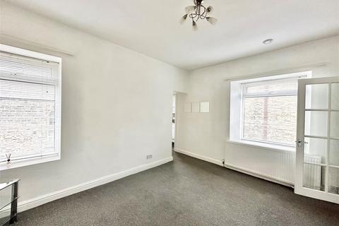 47 Buxton Road, Furness Vale, High Peak, SK23 7PL