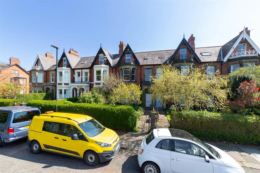Highbury, Jesmond, NE2 5 bed for sale £450,000