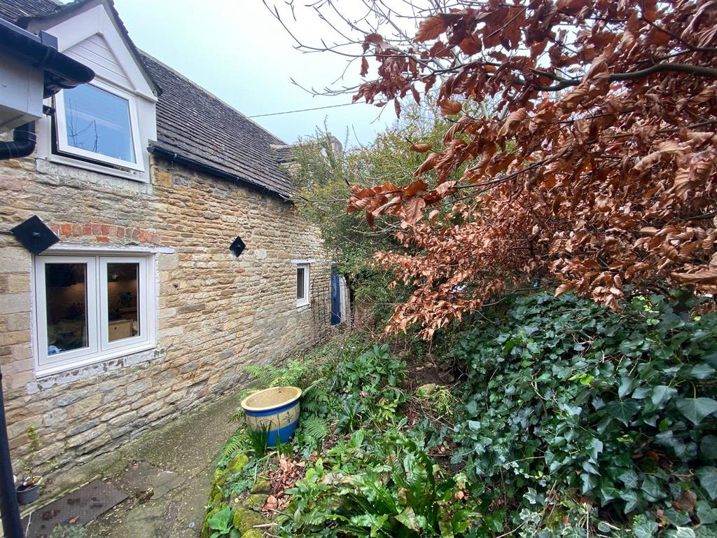 Water End, Alwalton, Peterborough 3 bed cottage for sale £550,000