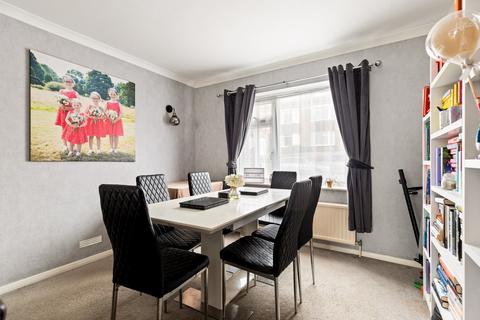34 Barton Road, Dover, CT16 2ND