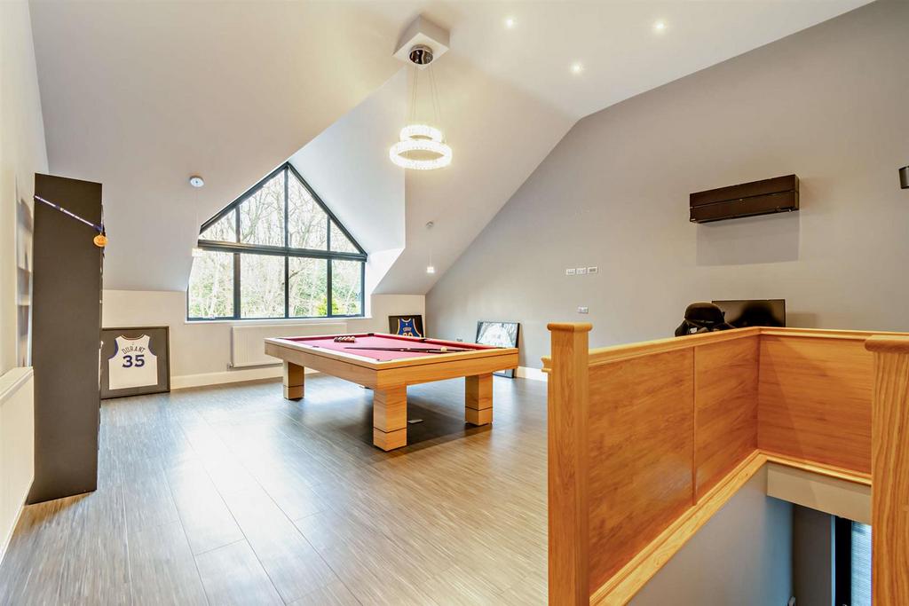 8536609-interior37-800.jpg