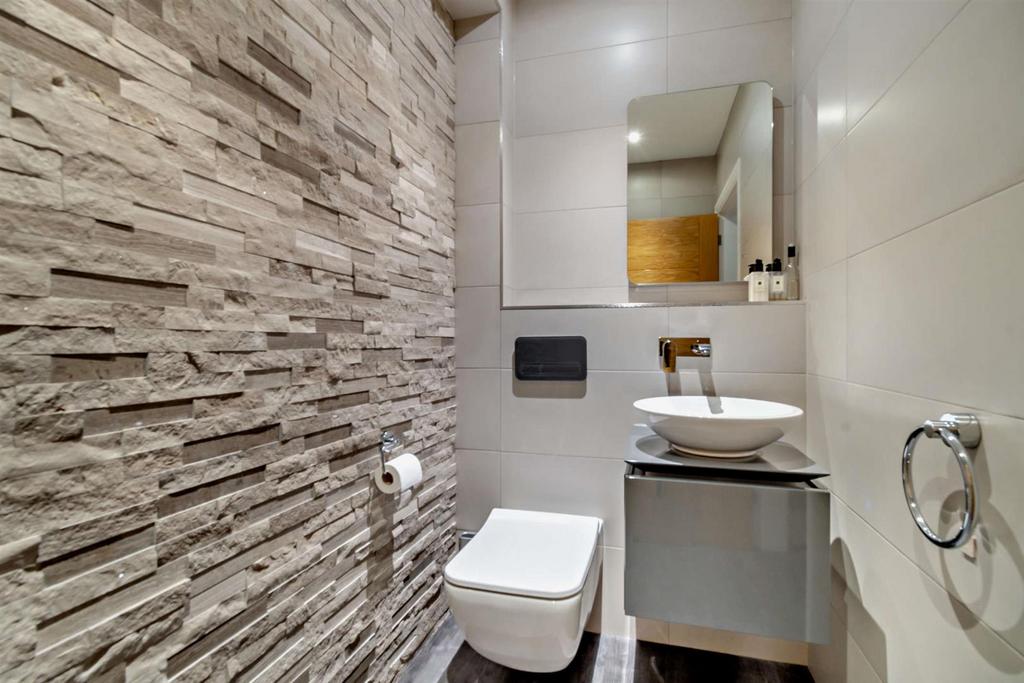 8536609-interior50-800.jpg