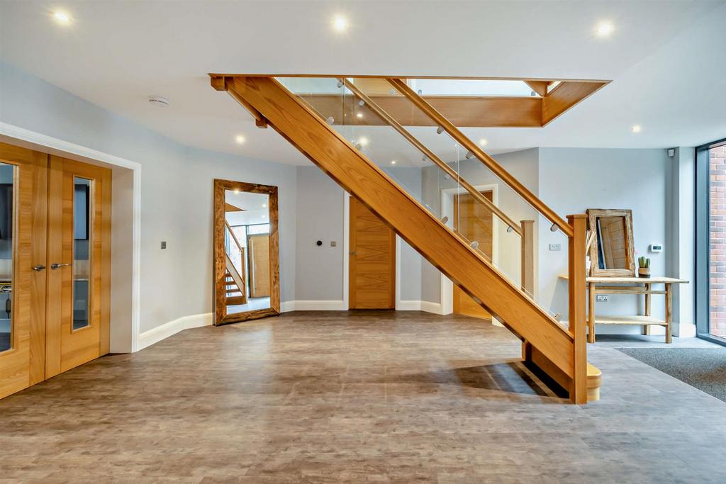 8536609-interior47-800.jpg