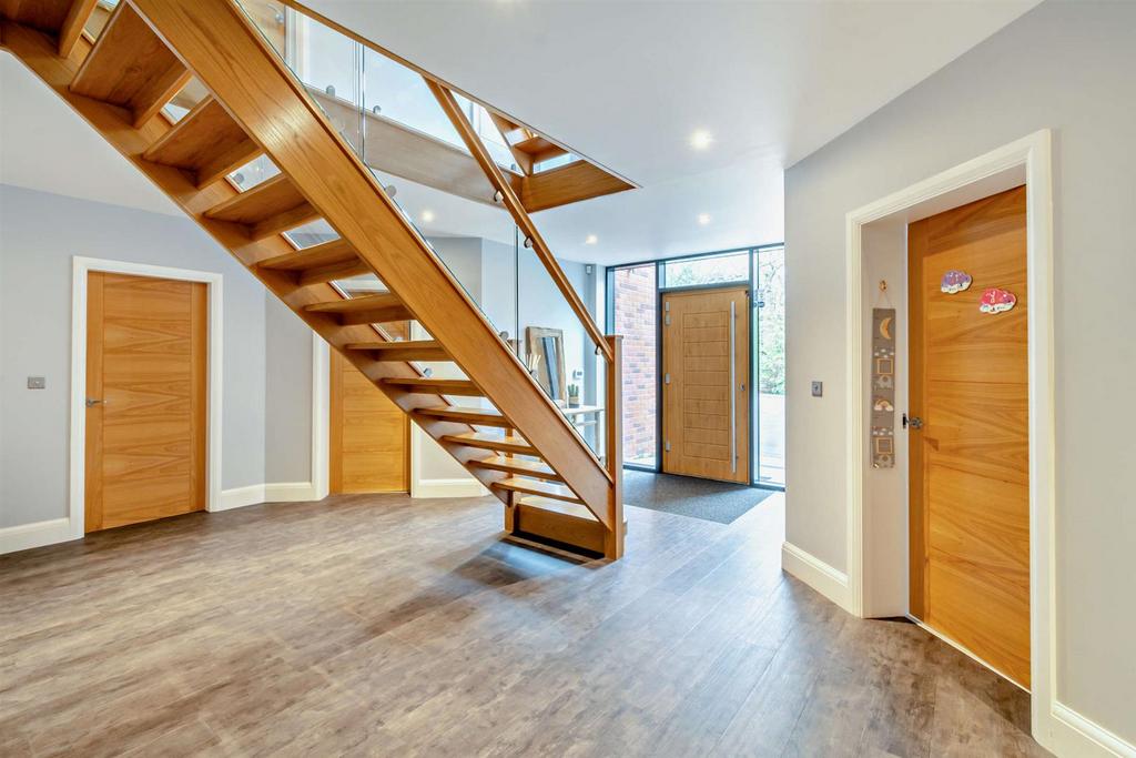 8536609-interior48-800.jpg