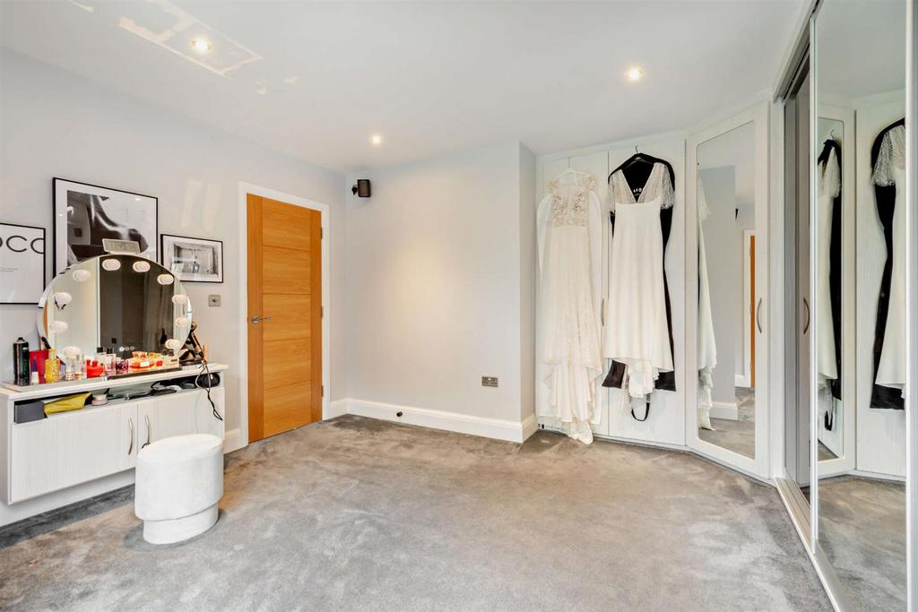 8536609-interior32-800.jpg